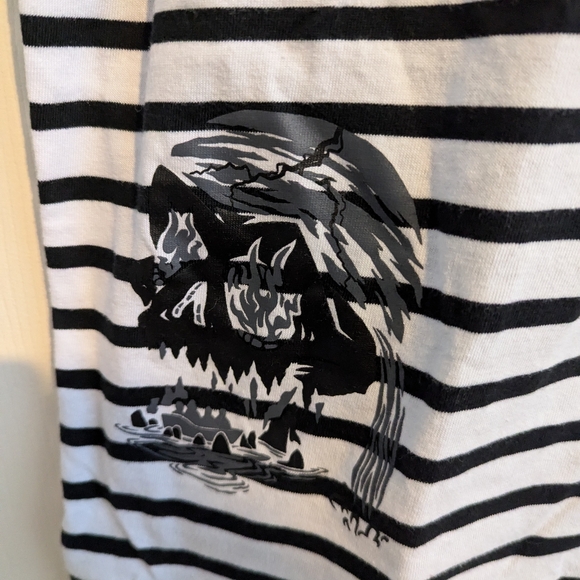 Disney pirates of the Caribbean t-shirt - Picture 9 of 9